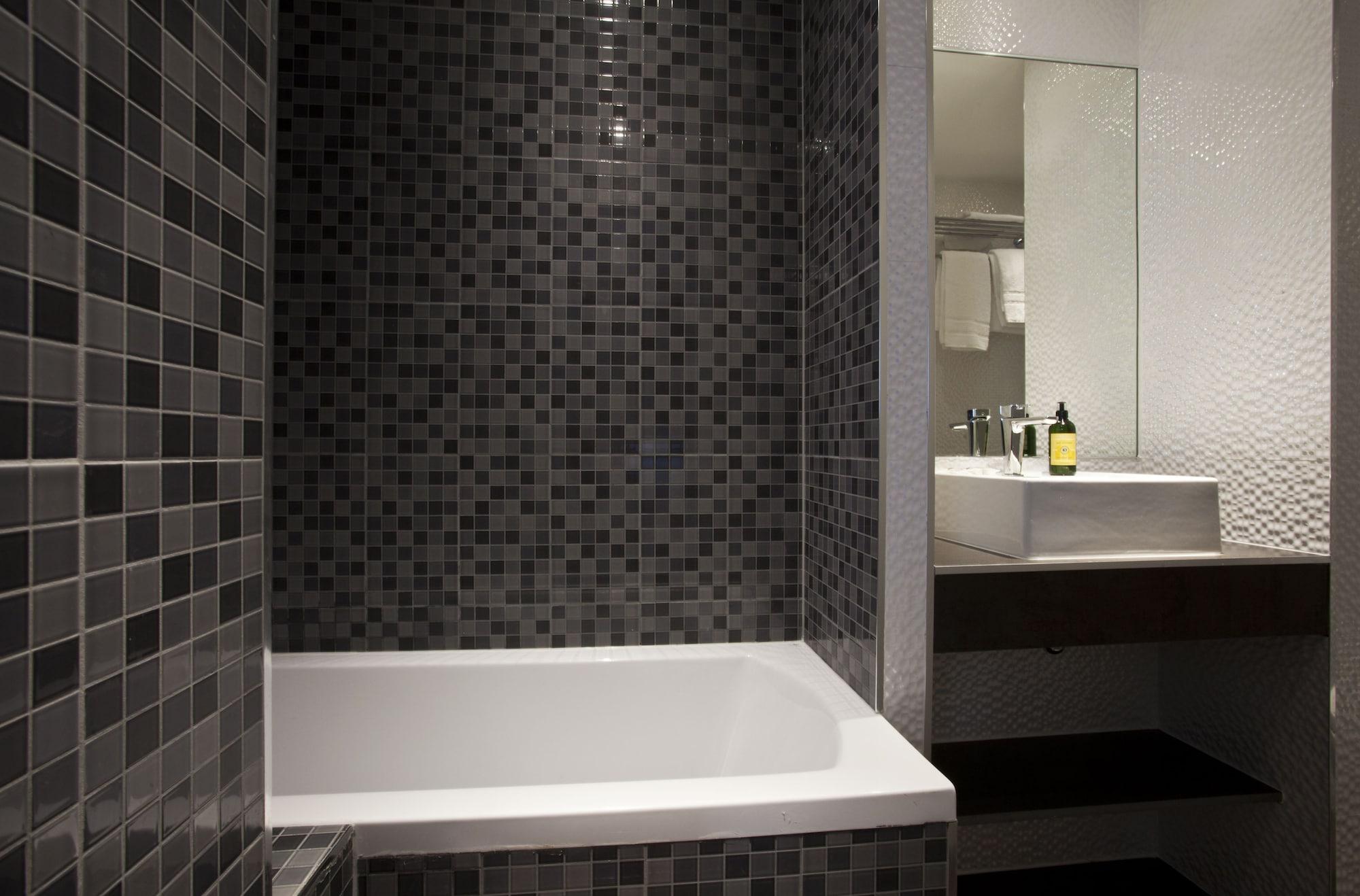 Hotel Des Savoies Lyon Perrache Ngoại thất bức ảnh